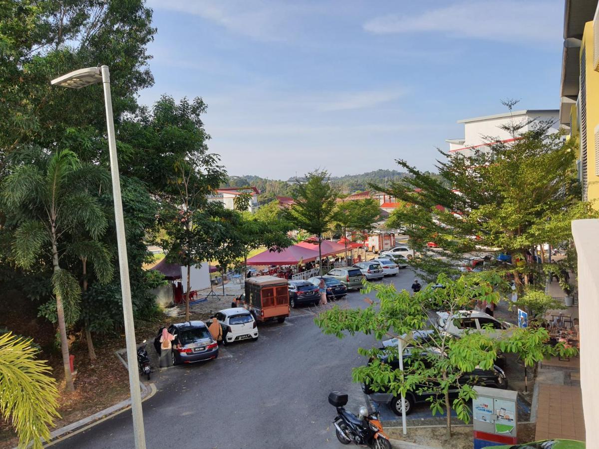 Paradian Hotel เซเรมบัน ภายนอก รูปภาพ